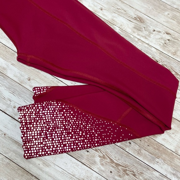Lululemon Reflective Leggings Cranberry Red - Picture 4 of 9